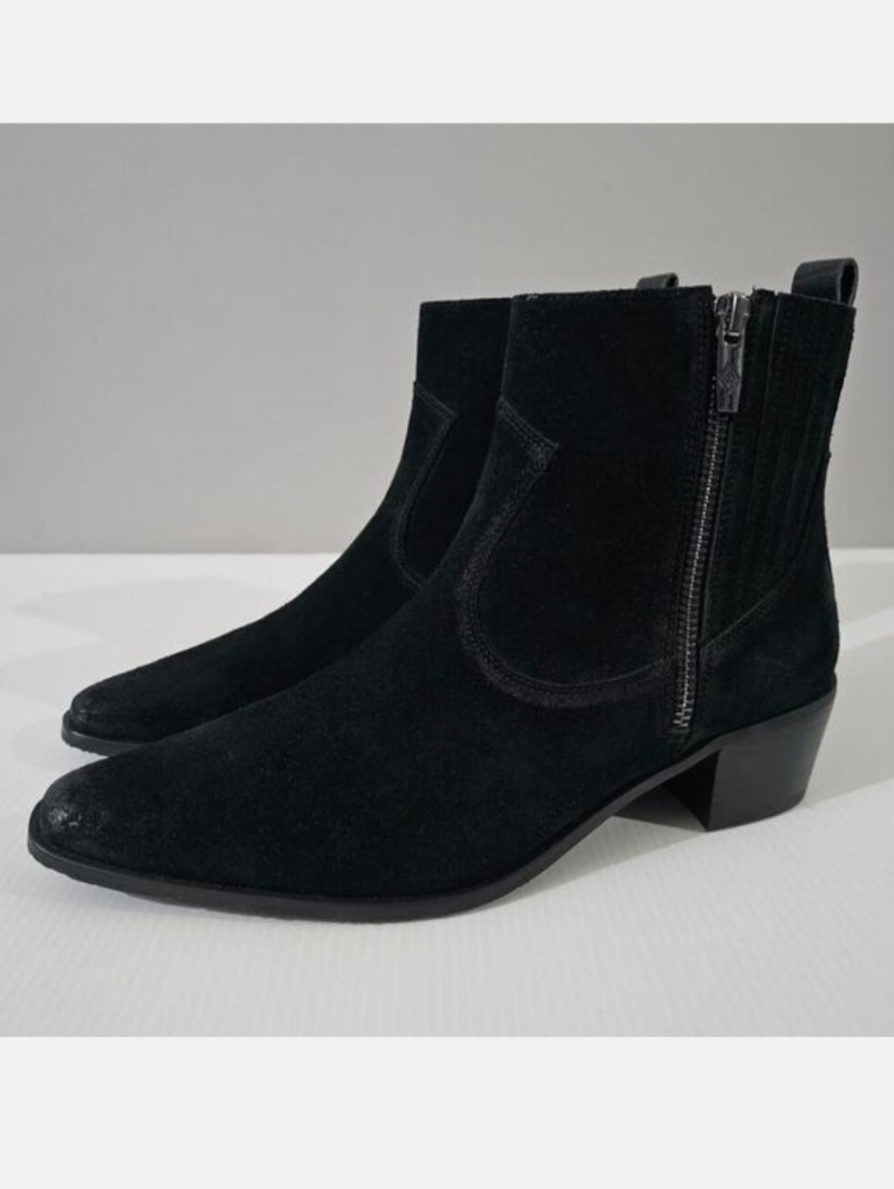 Donald Pliner Banks Ankle Boot Womens 8 Black Suede Western Low Block Heel NEW